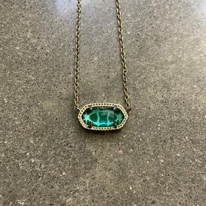 Kendra Scott necklace